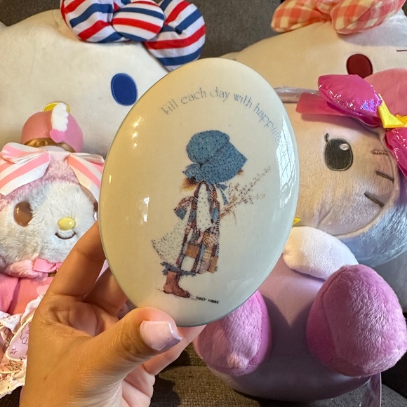 Holly Hobbie Trinket - Picture 1 of 3